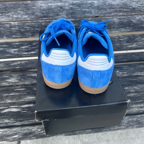 Samba Adidas Men’s 8.5 Limited Color - Picture 4 of 7